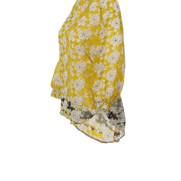 NWT- CAbi Gather blouse - Picture 4 of 9